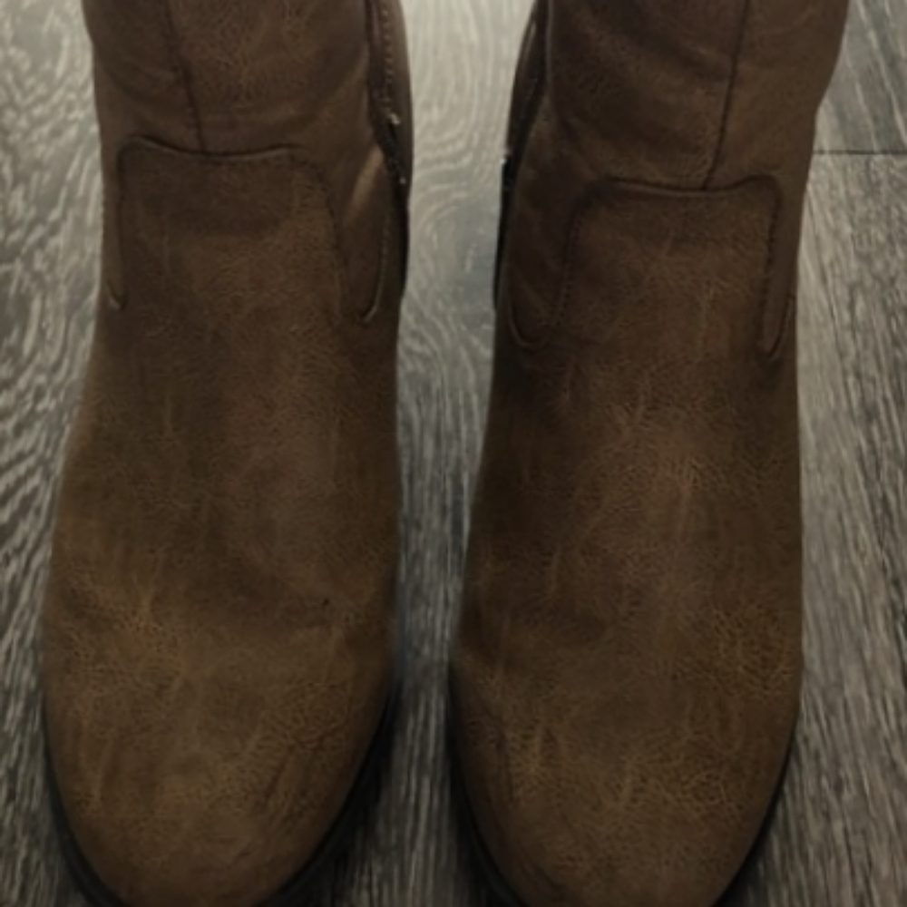 Leather High Heeled Ankle Boots - Picture 2 of 2